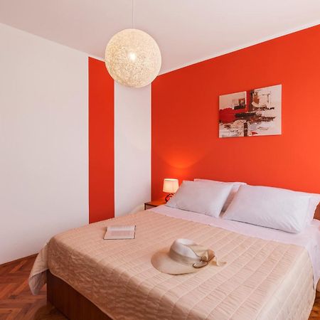 Two Bedroom Apartment, Nice Neighborhood, Free Parking, Wifi Pula Exterior foto